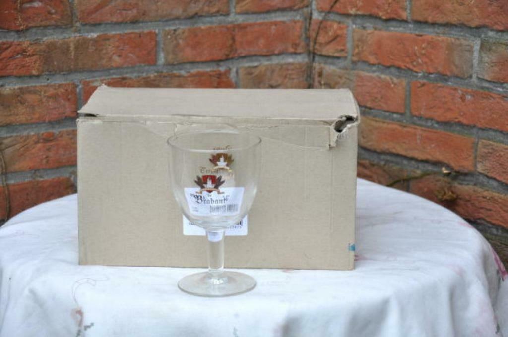 6 verres sur pied ballon triple du brabant, Enlèvement ou Envoi, Comme neuf, Verre ou Verres, Autres marques
