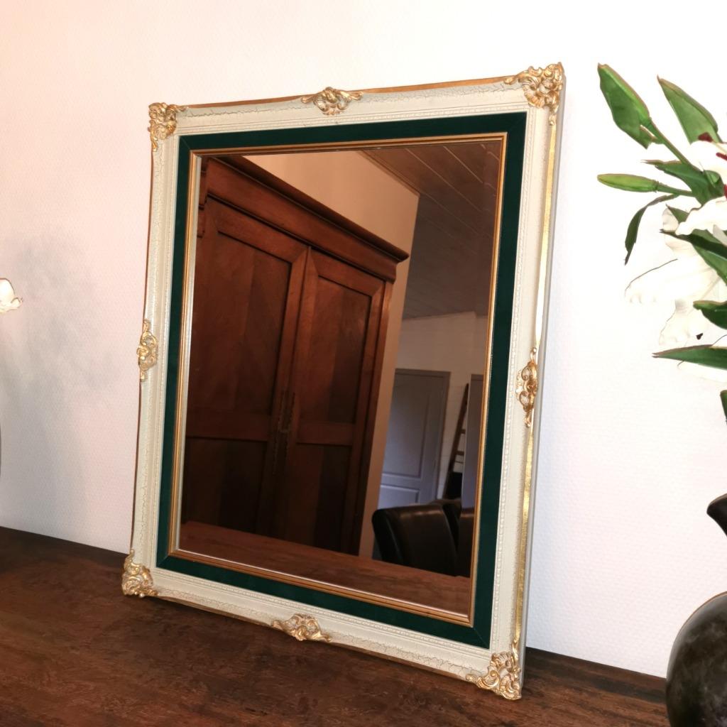 miroir ancien blanc à décor doré 61 x 51, Enlèvement ou Envoi, Moins de 100 cm, Utilisé, 50 à 75 cm