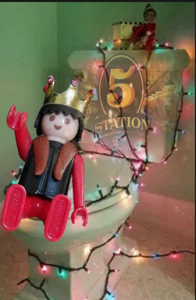 Plee station 5 (met speciale kerstverlichting), Ophalen, Gebruikt, Overige genres, 3 spelers of meer