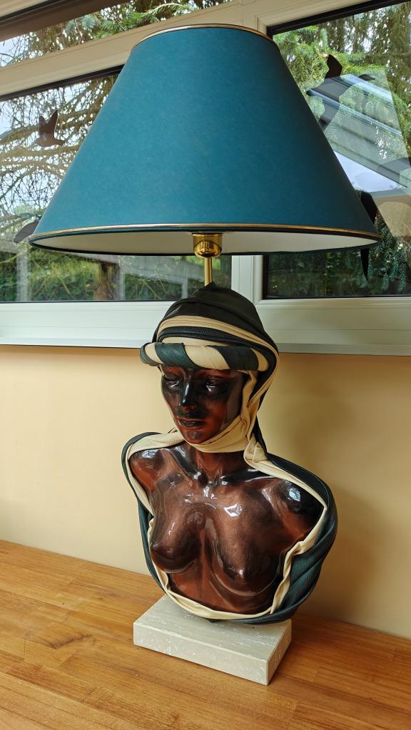 Lamp met vrouwenbuste (met leder), Ophalen, Zo goed als nieuw