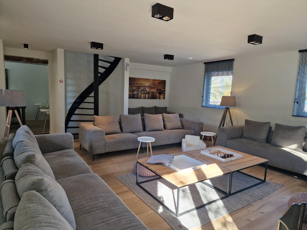 TE HUUR - Vakantiehuis/chalet voor 20 pers. nabij Durbuy, 4 of meer slaapkamers, Wasmachine, In bergen of heuvels, Landelijk