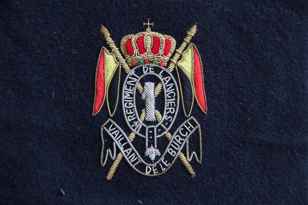 Insignes Blindés Belges, Collections, Enlèvement ou Envoi, Armée de terre, Emblème ou Badge