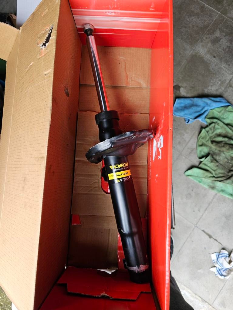 Volkswagen golf 7 vooras schokdempers en veren Origineel, Ophalen, Gebruikt, Volkswagen