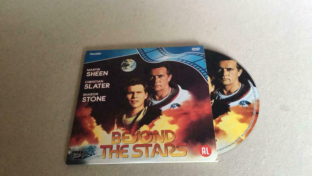 Beyond the stars (B3), Ophalen of Verzenden, Zo goed als nieuw