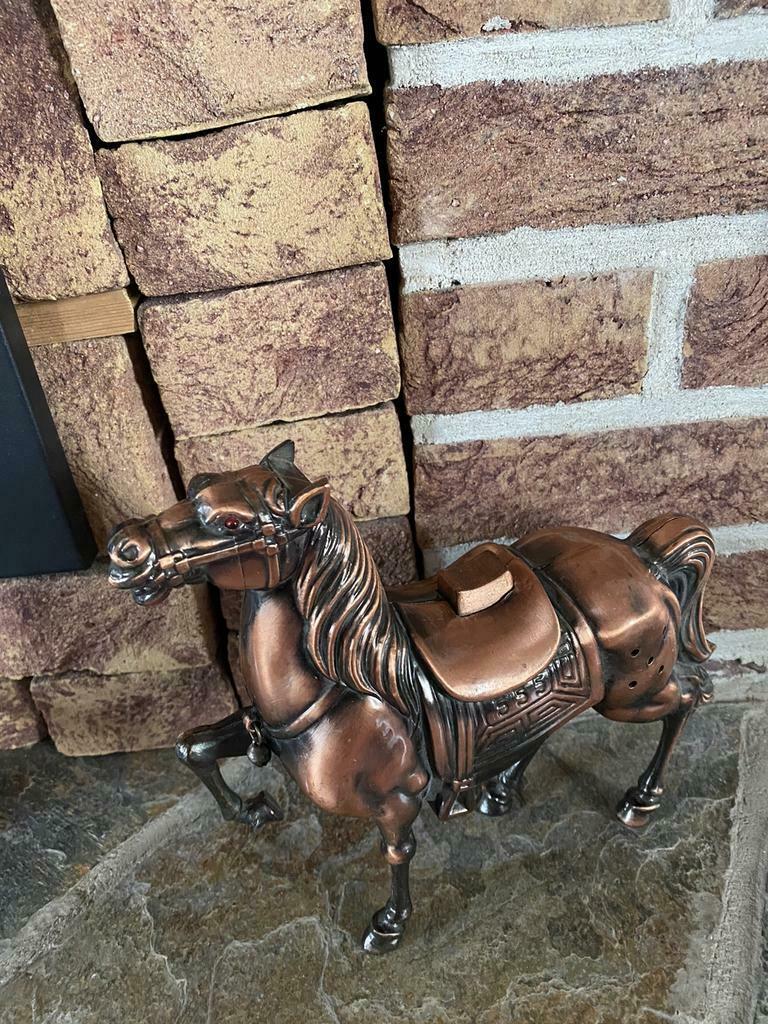 Magnifique ancien cheval en cuivre briquet excellent état, Utilisé, Briquet