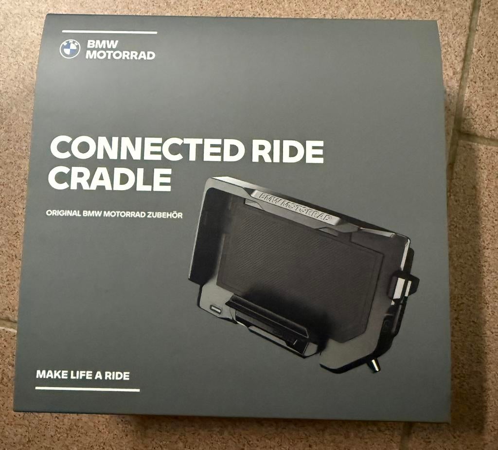 BMW moto crandle (support gsm chargeur induction), Ophalen, Zo goed als nieuw