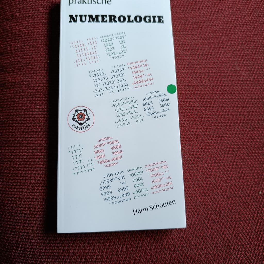 Hennie Schouten - Praktische numerologie ankertje, Boeken, Ophalen of Verzenden, Hennie Schouten