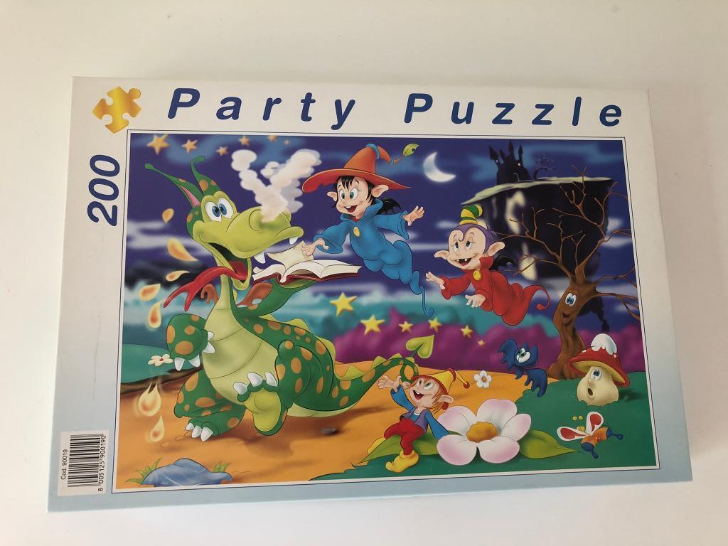 Puzzle de fête 200 pièces Monde fantastique 39 x 28,5 cm, Enlèvement ou Envoi, Plus de 50 pièces, Comme neuf, 6 ans ou plus