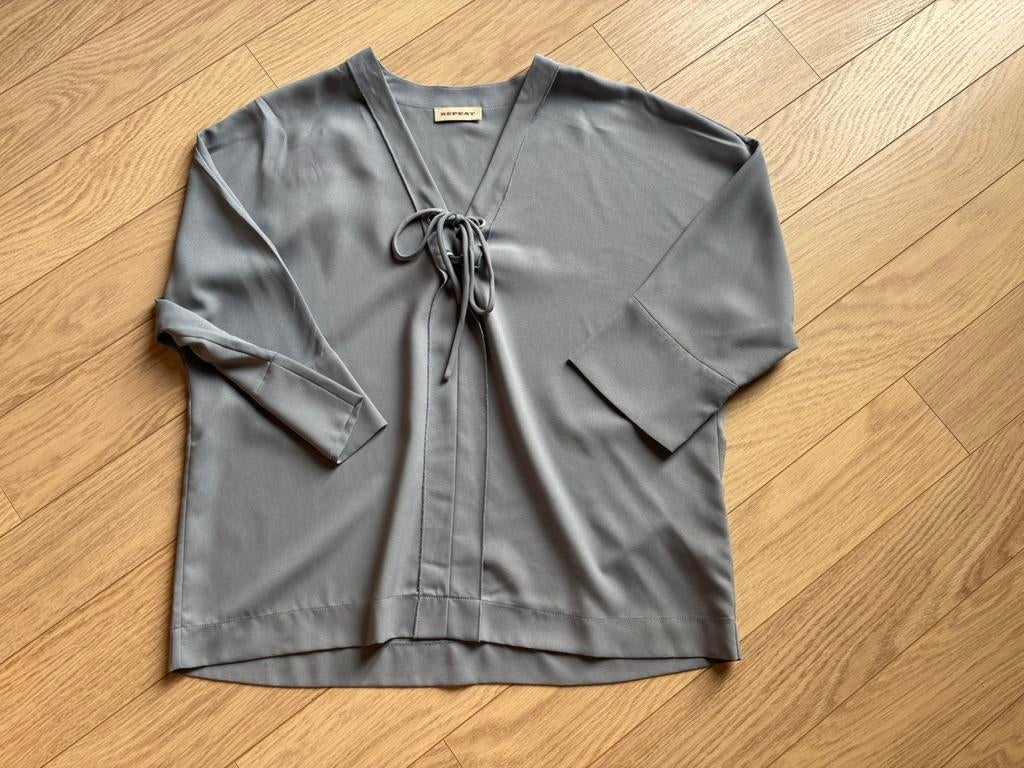 Blauwgrijze bloes Repeat, Kleding | Dames, Gedragen, Maat 38/40 (M), Repeat, Verzenden