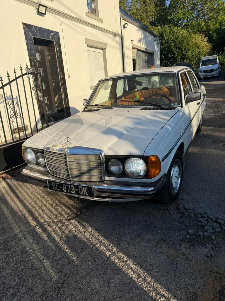 Mercedes 240 d/état nikel /1982, Auto's, Mercedes-Benz, Overige modellen, Bedrijf, Te koop, Handgeschakeld