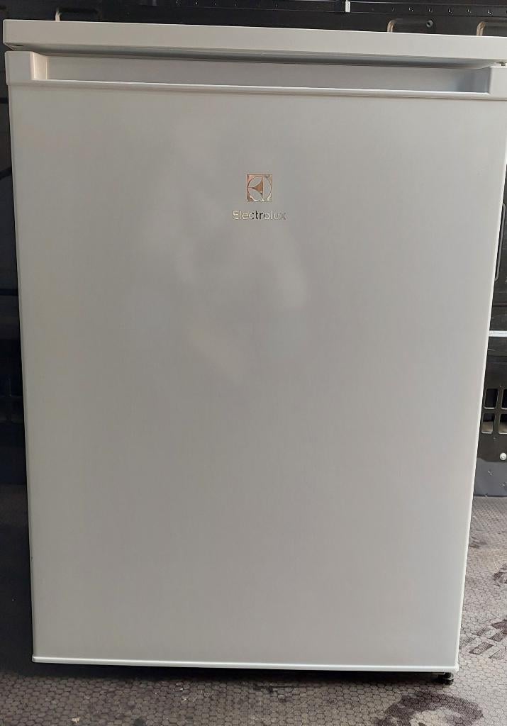 Koelkast, Elektronische apparatuur, Koelkasten en IJskasten, Zo goed als nieuw, Zonder vriesvak, 100 tot 150 liter, 85 tot 120 cm