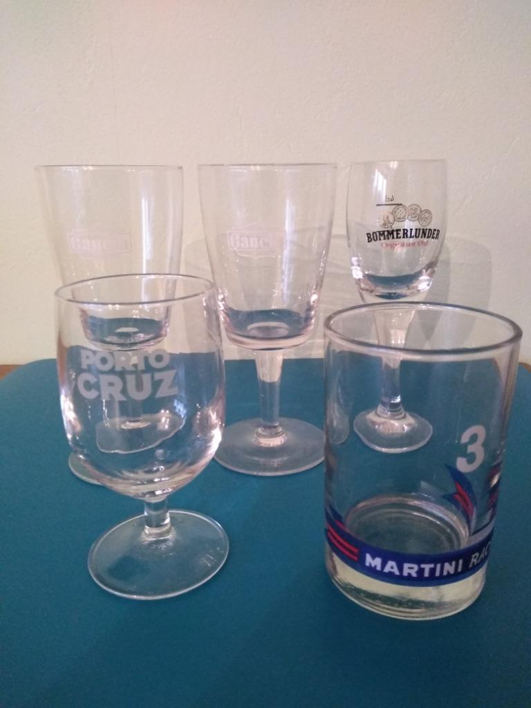 Lot de verres avec logos, Enlèvement ou Envoi