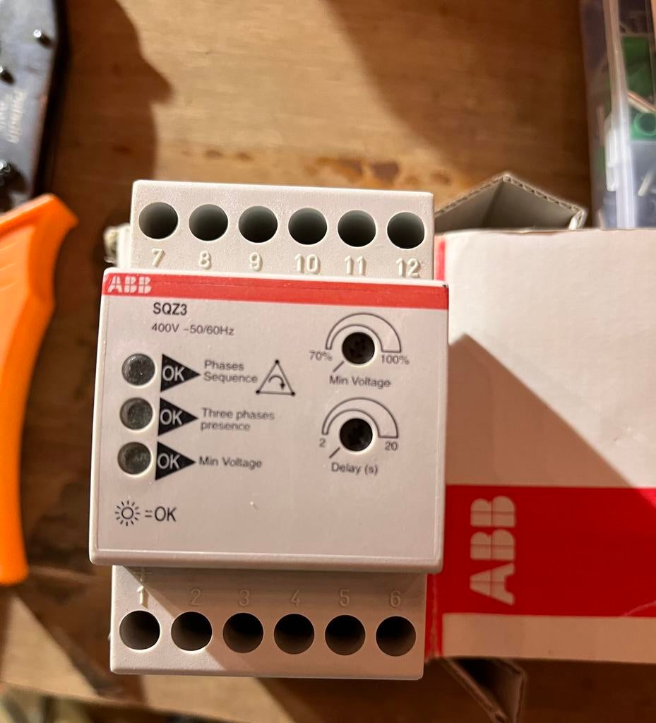 Control and sequence relay - ABB SQZ3 - 3 fazen, Enlèvement ou Envoi, Neuf, Autres types