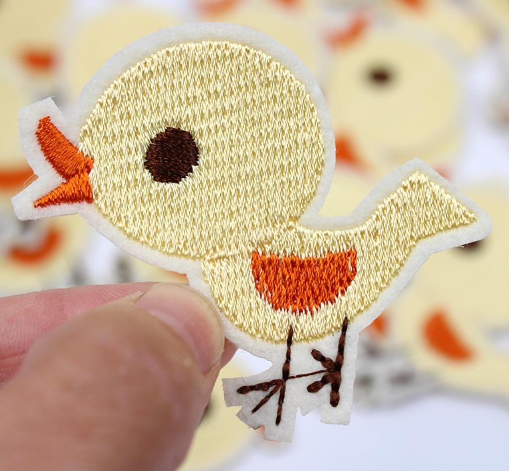 Kuikentje strijkplaatje patch kinderen - 55 x 50 mm, Ophalen of Verzenden, Nieuw