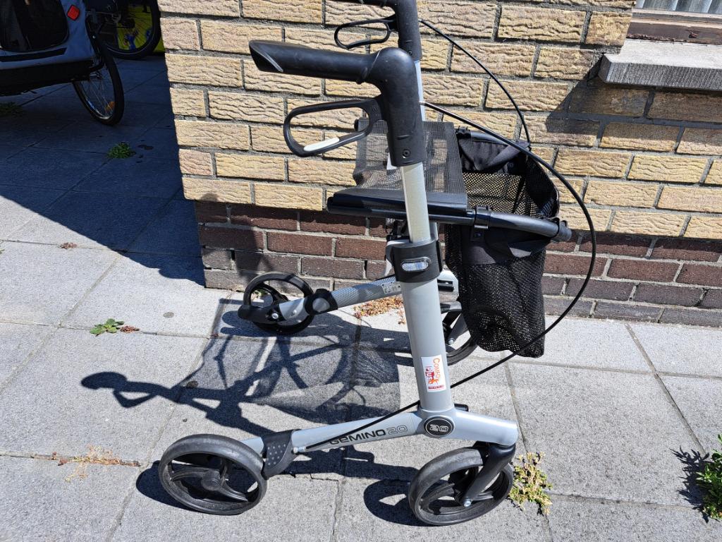 Rollator Gemino - perfecte staat, Ophalen, Opvouwbaar, Zo goed als nieuw