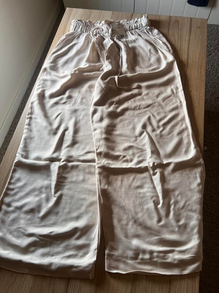 NIEUW wijde luchtige broek met prijskaartje maat 38, Maat 38/40 (M), H&M, Beige, Nieuw