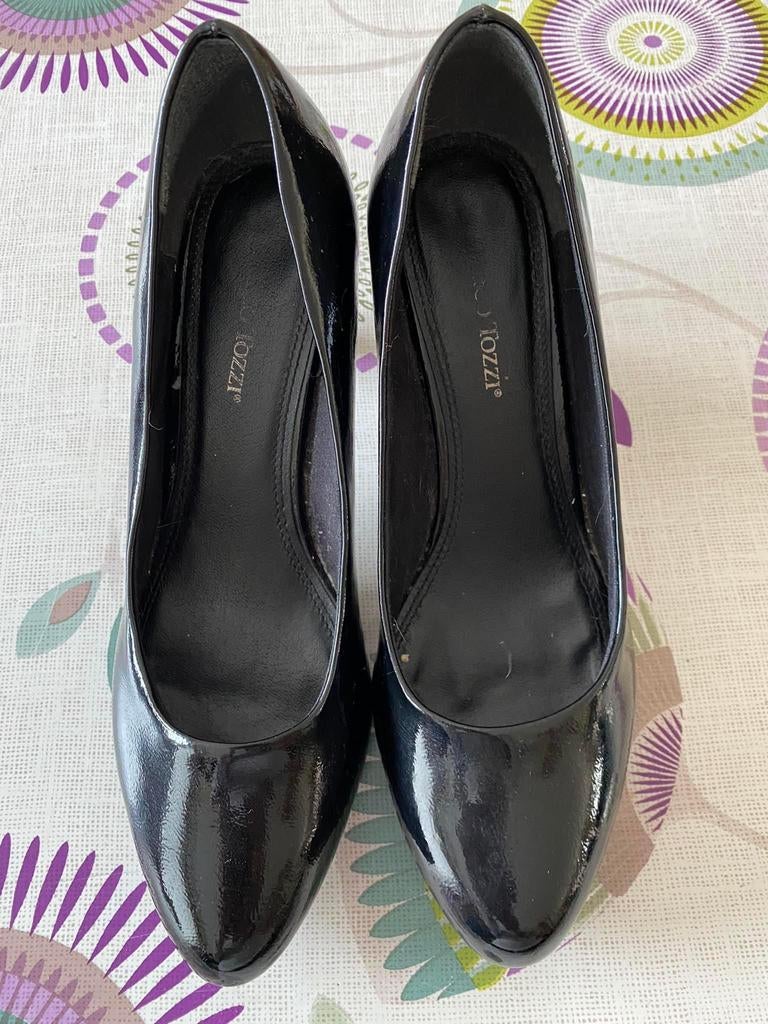 Escarpins noirs 𝗠𝗮𝗿𝗰𝗼 𝗧𝗢𝗭𝗭𝗜  pointure 41, Enlèvement ou Envoi