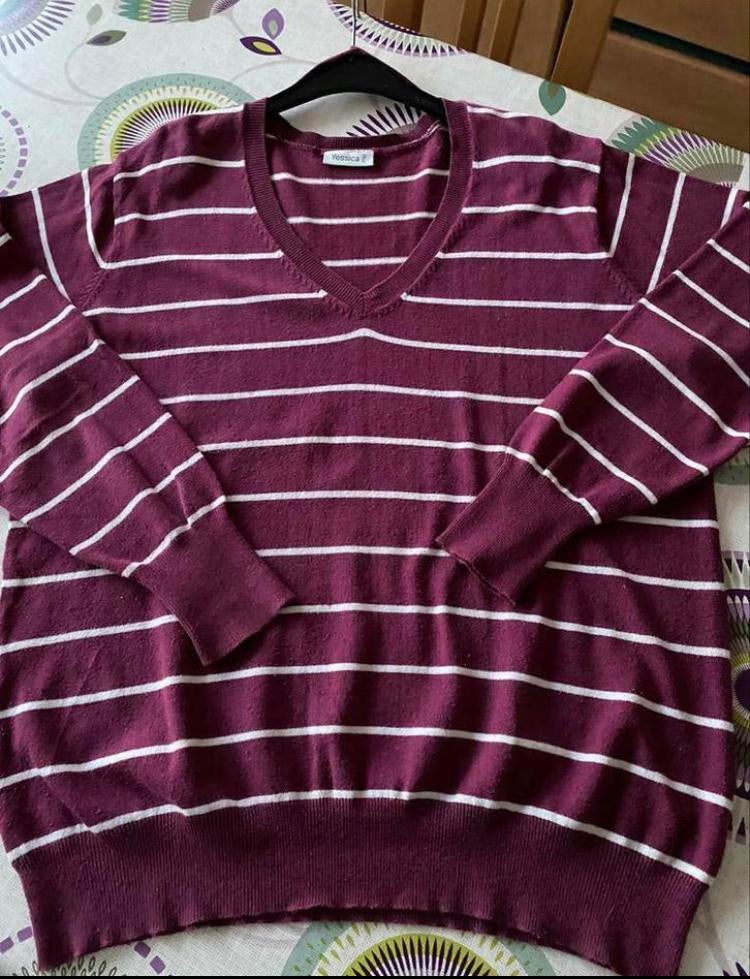 Pull col v Yessica taille Xl, Vêtements | Femmes, Pulls & Gilets