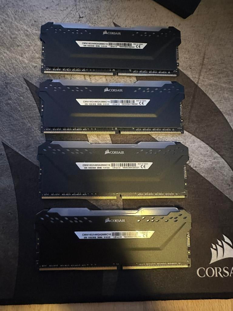 32gb DDR4 corsair, Computers en Software, RAM geheugen, Ophalen, DDR
