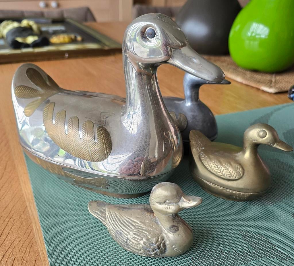 4 Vintage deco eendjes in zwaar tin / messing, Verzamelen, Ophalen of Verzenden, Gebruikt, Dier