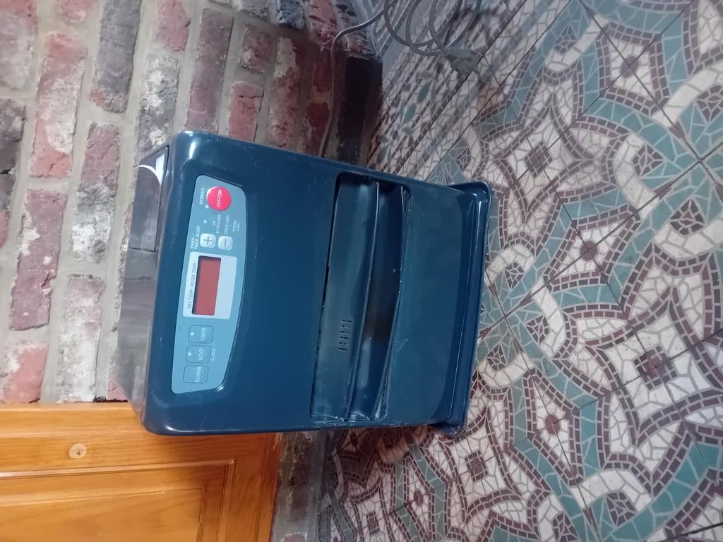 Tosai sre 301 poele petrole 0,7 a 3kw, Enlèvement, Utilisé