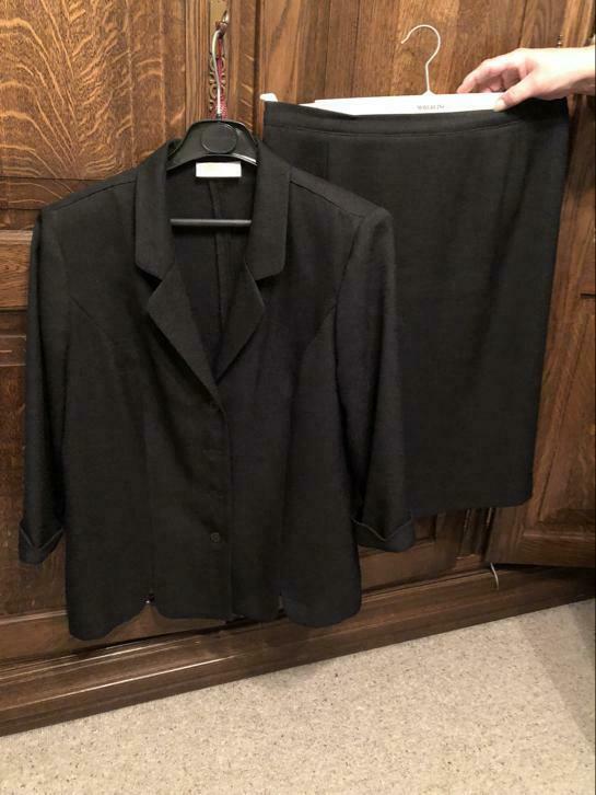 Zwarte tailleur maat 44, Enlèvement, Neuf