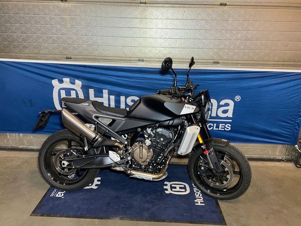Husqvarna Svartpilen 801 uit voorraad leverbaar, Motoren, 2 cilinders, Particulier, 800 cc