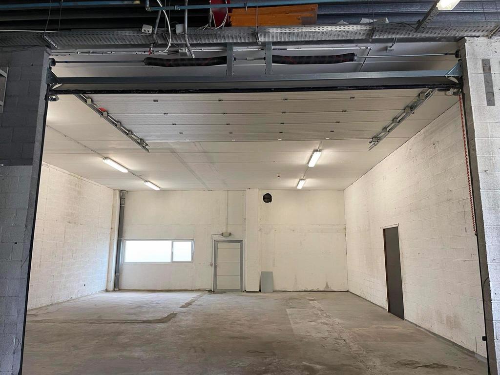 Magazijn te huur Ronse ong 140 m2 , opslagplaats, Huur