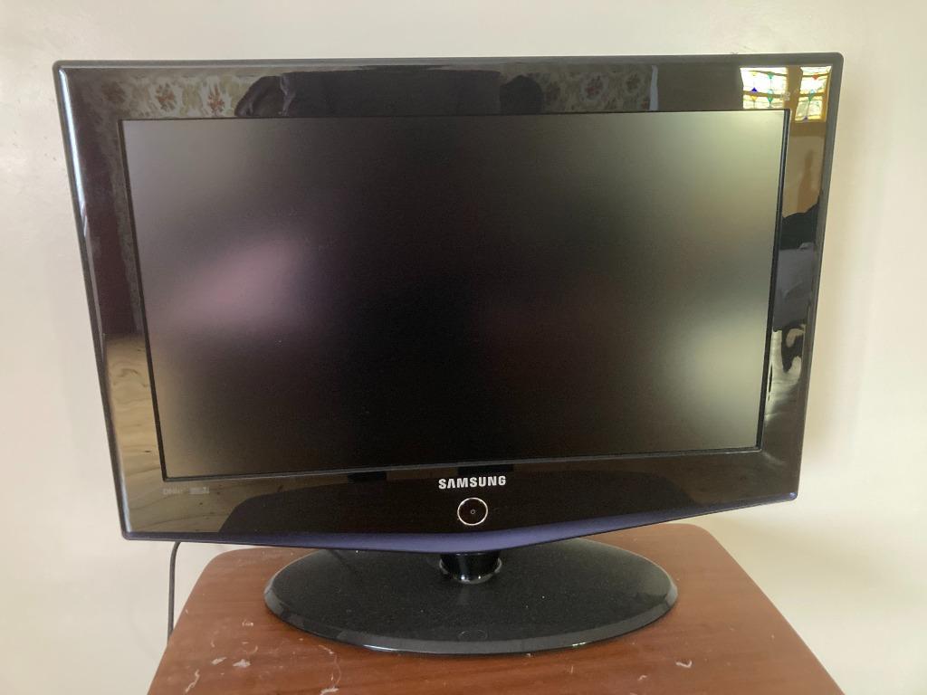 Samsung flatscreen met nog die oude warme kleuren in beeld, LCD, Ophalen of Verzenden, Zo goed als nieuw, Samsung