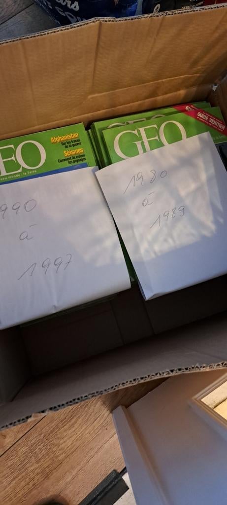 Livre géo, Ophalen of Verzenden, Zo goed als nieuw
