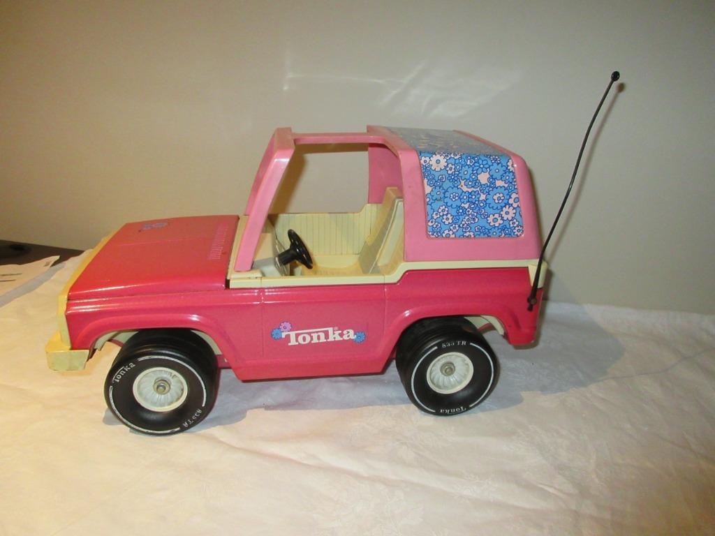 Voiture TONKA Barbie vintage sixties jouet en métal, Enlèvement