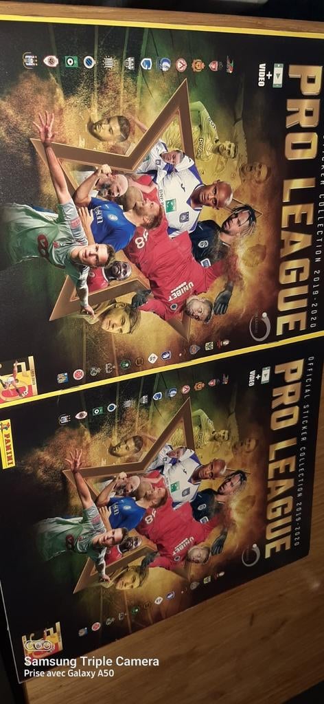 Panini Album met 2 lege stickers 2019-2020 van Jonathan Davi, Nieuw
