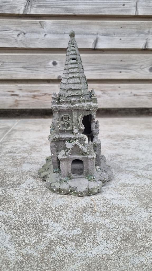 Ruine de l'église ornementale, Enlèvement ou Envoi, Utilisé