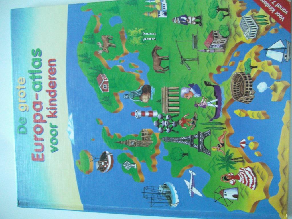 De grote Europa-atlas voor kinderen, Boeken, Atlassen en Landkaarten, Zo goed als nieuw, Ophalen of Verzenden