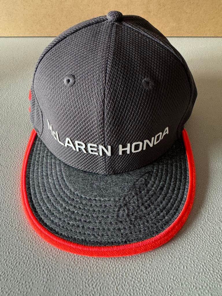 Stoffel Vandoorne Pet gesigneerd, Ophalen of Verzenden
