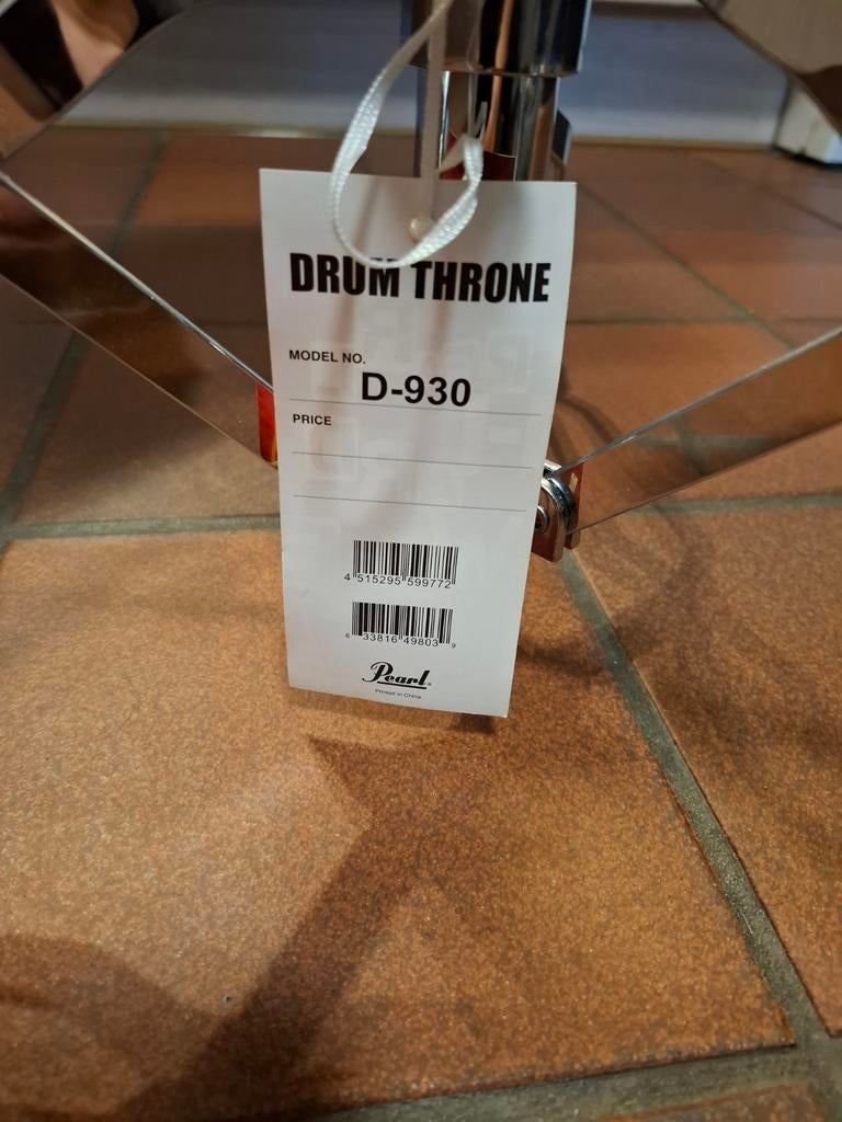 Tabouret de batterie Pearl D-930 pour votre batterie à ZGST, Enlèvement ou Envoi, Comme neuf