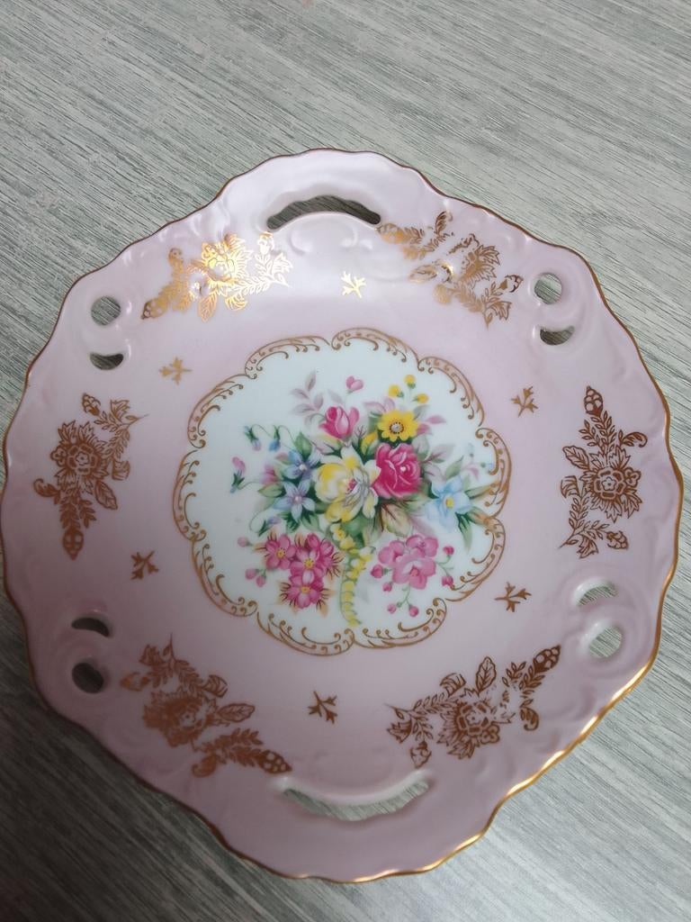 Rare plat ancien, fin et entièrement doré, Enlèvement