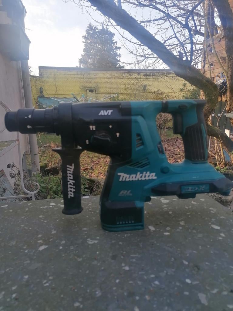 Makita DHR 283 36v(2x18v) SDS-plus met 2 batterijen 18v, Doe-het-zelf en Bouw, Ophalen