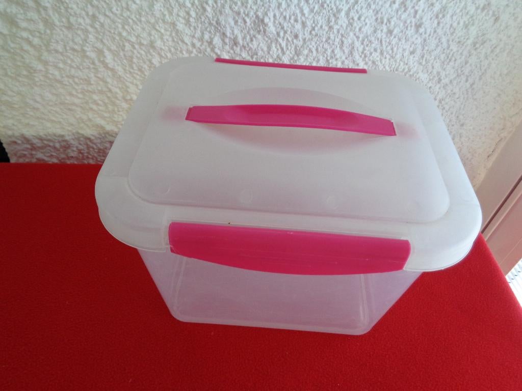 Boîte Plastique, Envoi, Comme neuf