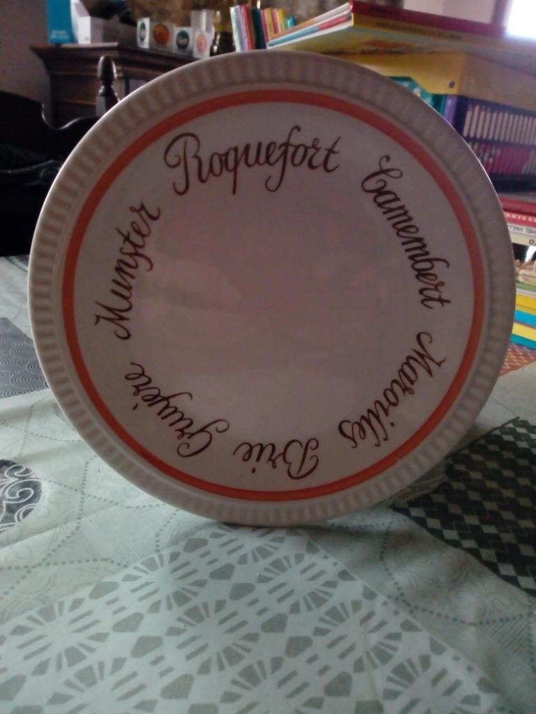 Assiettes à fromage, Maison & Meubles, Enlèvement, Comme neuf