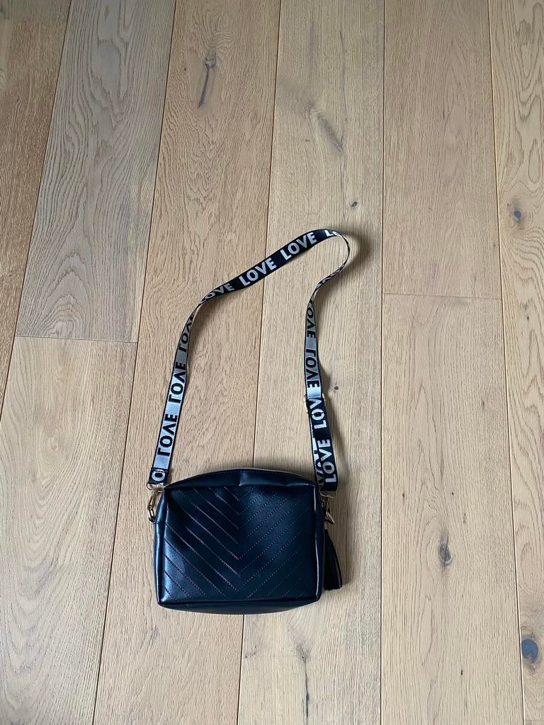Handtas, Handtassen en Accessoires, Tassen | Schoudertassen, Ophalen of Verzenden, Zo goed als nieuw, Zwart, Overige merken