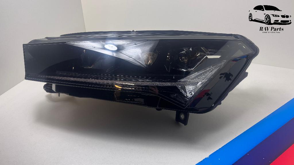 Phare LED Skoda Enyaq iV SUV 5LB941015G, Enlèvement ou Envoi, Utilisé, Skoda