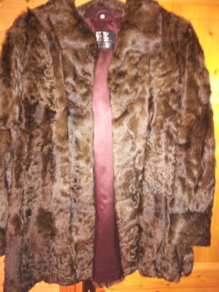 VESTE EN FOURRURE, Enlèvement, Comme neuf, Taille 42/44 (L), Brun