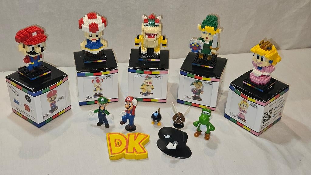 Lot de 12 figurines Mario Zelda Nintendo Donkey Pixo Peach, Enlèvement ou Envoi, Comme neuf