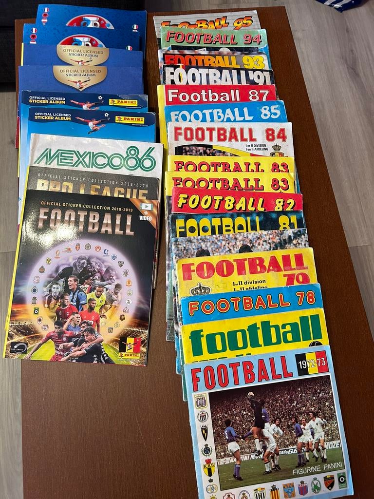 21 Panini voetbal boeken. Volledig., Enlèvement ou Envoi, Utilisé