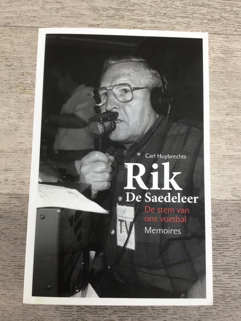 Carl Huybrechts / Rik De Saedeleer. De stem van ons voetbal, Ophalen of Verzenden, Zo goed als nieuw