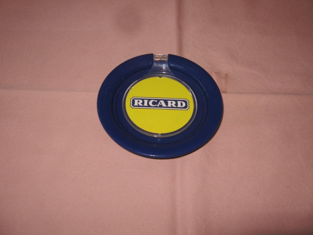 Porte-compte Ricard rond bleu jaune., Collections, Enlèvement ou Envoi, Comme neuf, Ustensile