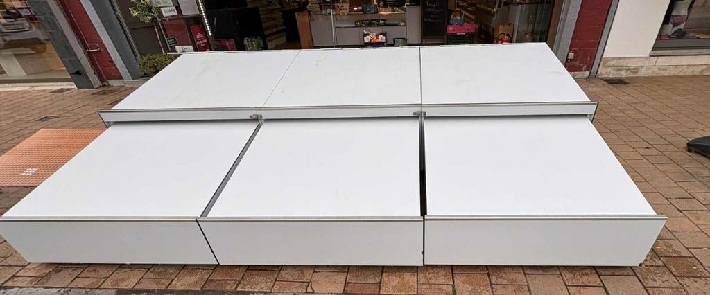 Vitrine : bacs de présentation, Antiquités & Art, Antiquités | Meubles | Armoires, Enlèvement