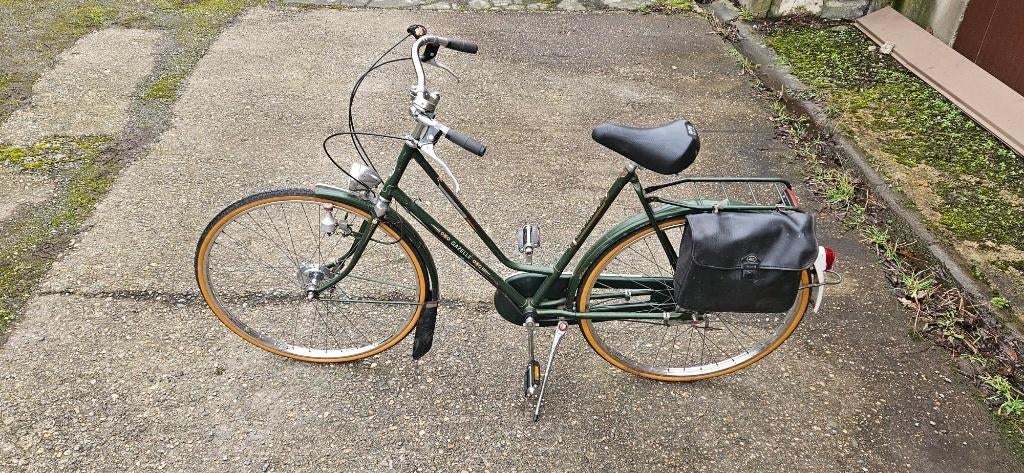 Antieke fiets Gazelle, Ophalen, Jaren '60 of nieuwer