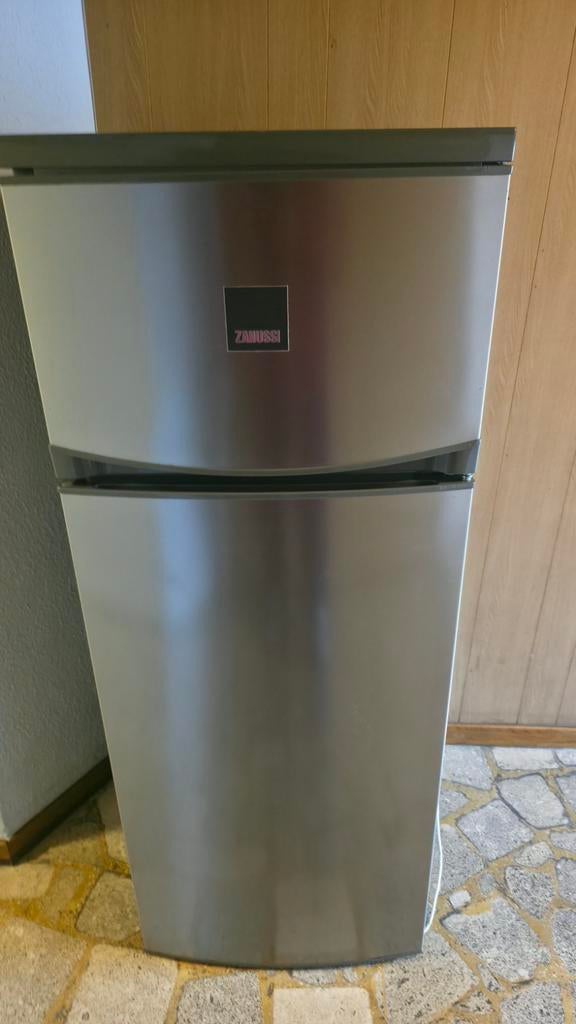 Frigo bon état lave vaisselle neuf gasiniere bkn état, Electroménager, Réfrigérateurs & Frigos